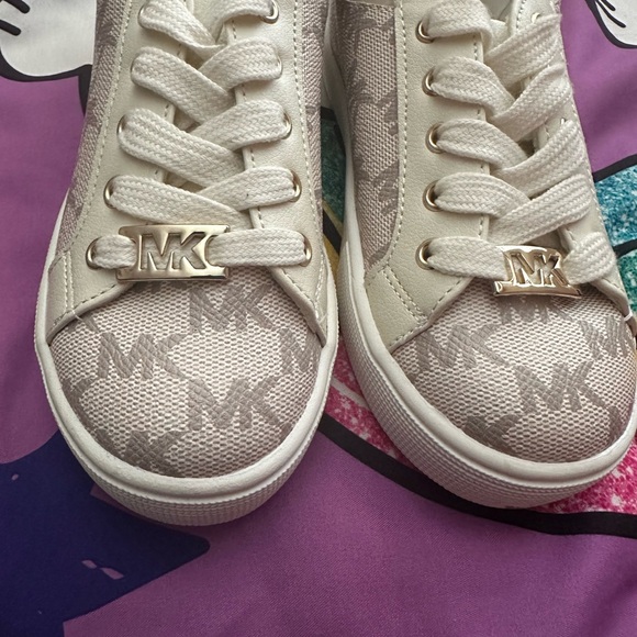 Michael Kors Kids' Cream Sneakers - Picture 2 of 8